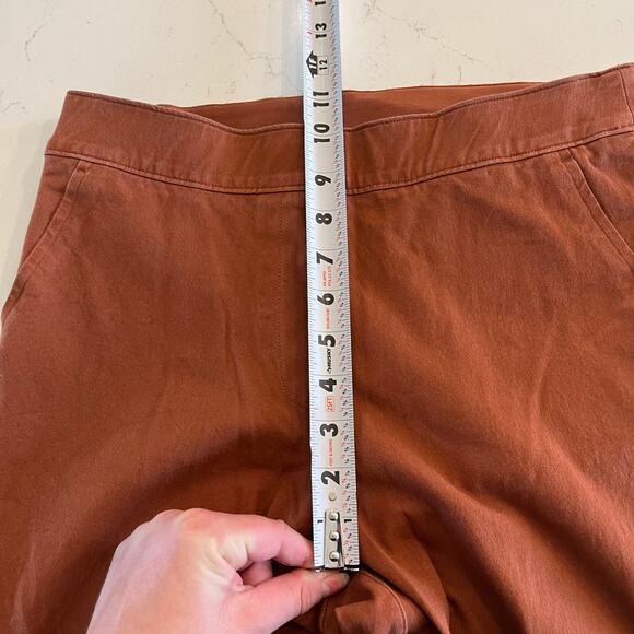SPANX On-The-Go Ankle Slim Straight Pants in Bronze Glow Size M - Picture 10 of 12